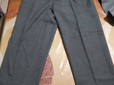 polleras y pantalón para el colegio