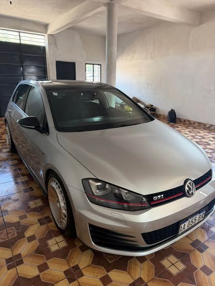 vendo golf gti mk7 DSG modelo 2016