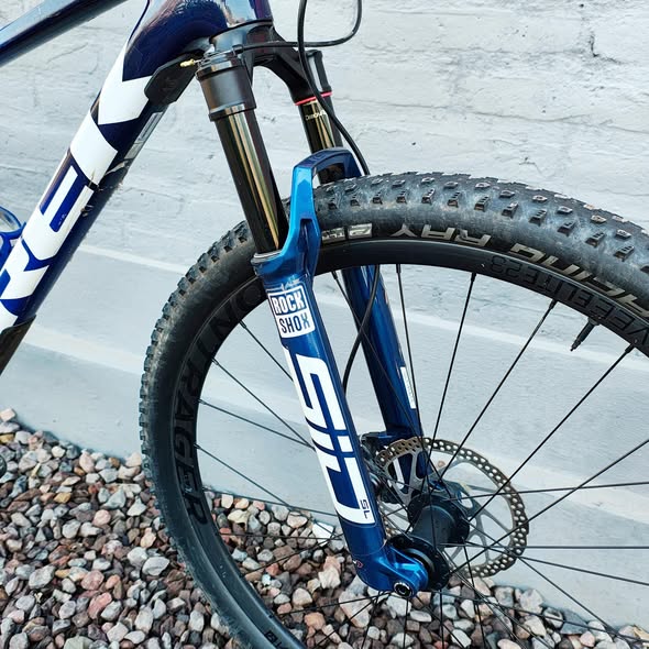 Bicicleta Usada Trek Procaliber 9.7 GEN 2 Carbono R29 Talle M/L