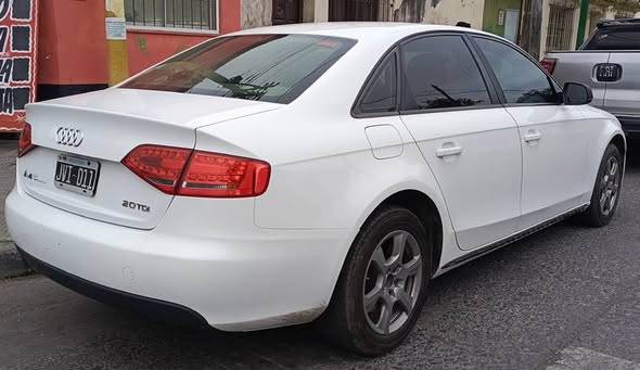Audi A4 Full Modelo 2011 TDI 2.0