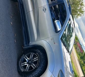 Vendo Toyota SW4 3.0 Srv