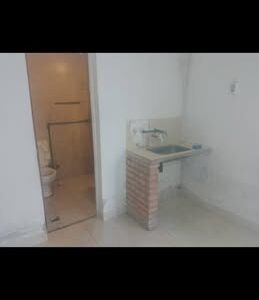Alquilo habitación con baño privado