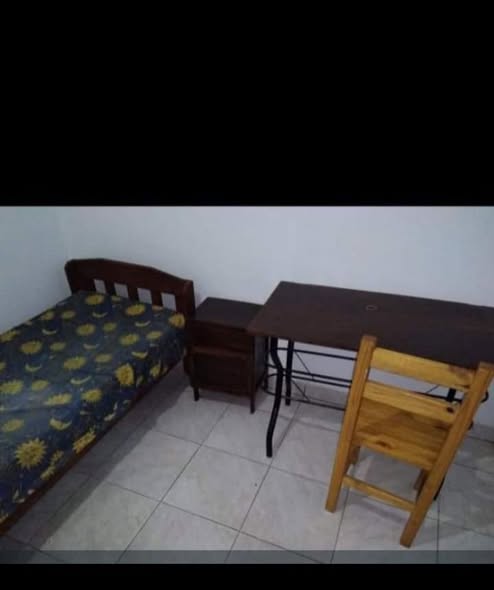 Dueño, alquila en pensión para varones