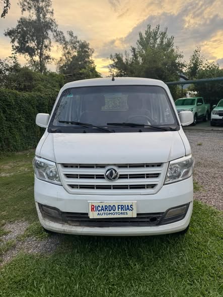 Camión DFSK C32 PICK UP DOBLE CABINA MODELO 2022