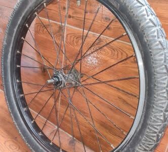 Vendo rueda delantera r20