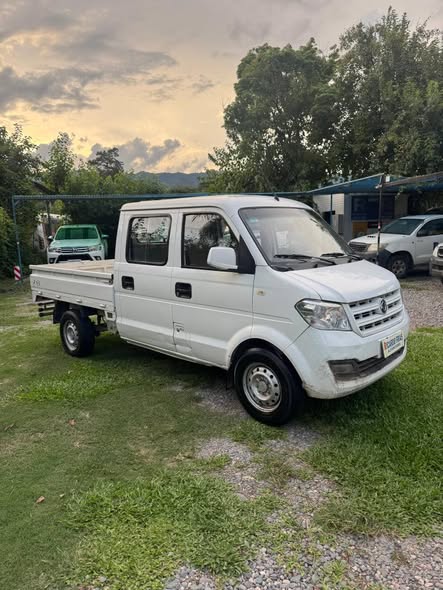 Camión DFSK C32 PICK UP DOBLE CABINA MODELO 2022