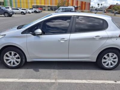 PEUGEOT 208 Motor 1.5 active AÑO 2017