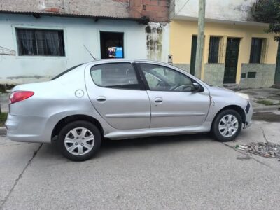 Vendo Peugeot 207 COMPACT ACTIVE Modelo 2014
