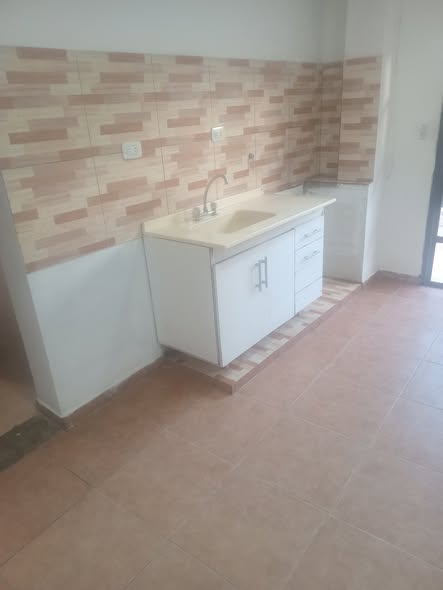 ALQUILO 2 DEPARTAMENTOS EN YERBA BUENA