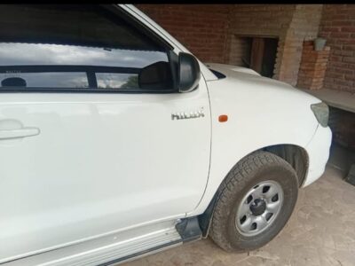 Vendo camioneta Toyota 2.5 2014