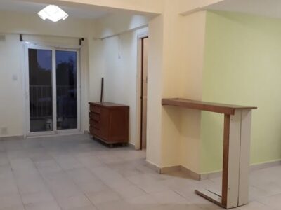 Dueño alquila monoambiente a 1