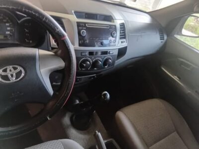 Vendo camioneta Toyota 2.5 2014
