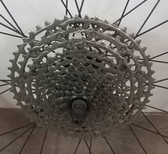 Vendo par de ruedas 29 de 9 mm de eje