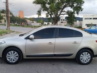 Renault Fluence modelo 2012 motor 1.6