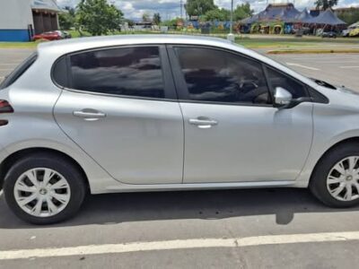 PEUGEOT 208 Motor 1.5 active AÑO 2017
