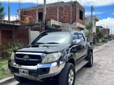 VENDO Toyota Hilux SRV 4X4 3.0 2007