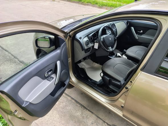 Renault Logan Privilege (tope de gama) Motor 1.6 2018