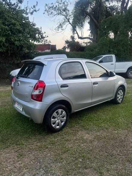 TOYOTA ETIOS X MOD 2014