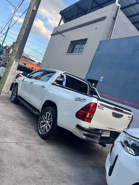HILUX SRX 2018 4x4 - Manual
