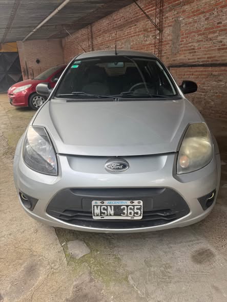 VENDO FORD KA FLY VYRAL MOTOR 1.0 MODELO 2013
