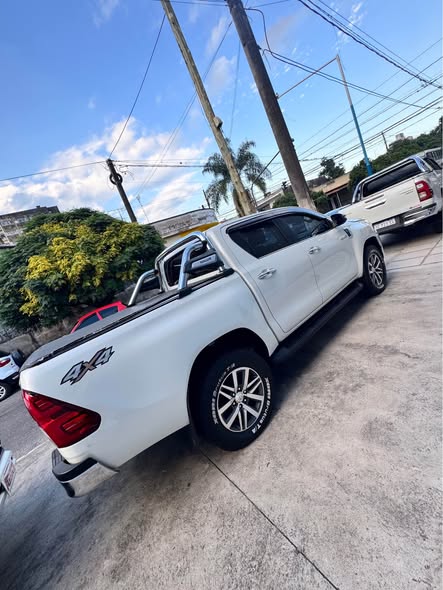 HILUX SRX 2018 4x4 - Manual