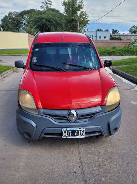 RENAULT KANGO 2014 CON GNC