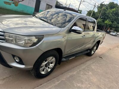 Vendo urgente Toyota Srv 2016