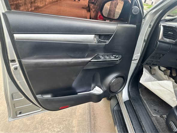 Vendo urgente Toyota Srv 2016