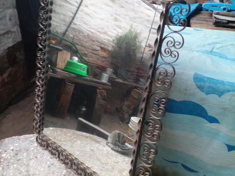 Espejo de metal Antiguo