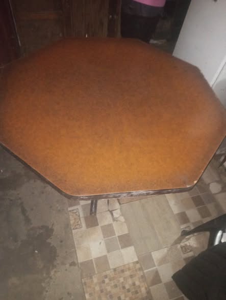 vendo mesa octogonal