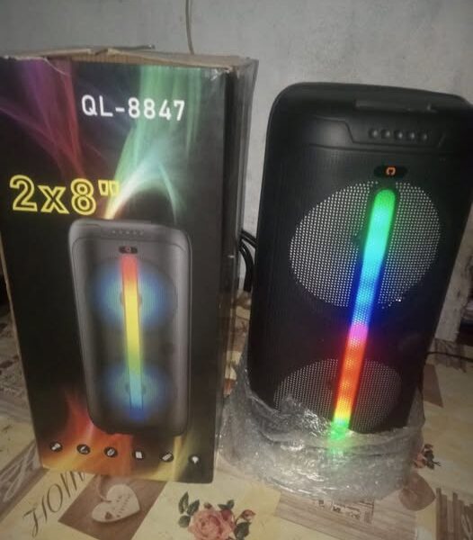 Parlante QL 8847 2x8"
