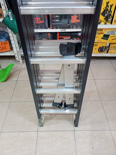 Escalera metálica Lusqtoff 16 peldaños