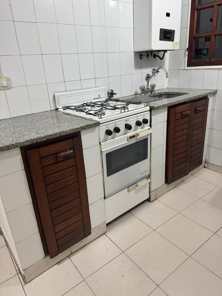 DUEÑA ALQUILA DEPTO 1 DOR.