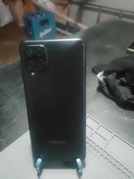 Samsung A12 impecable a 75