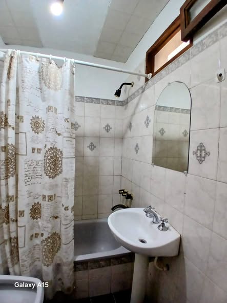 Alquilo habitación con baño privado