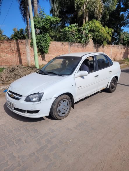 Chevrolet corsa clasic 2013