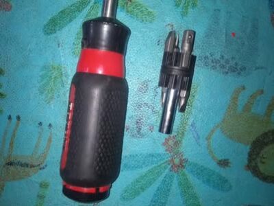 Destornillador cricket
