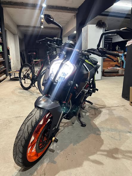 Ktm duke 250 2023