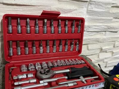 CAJAS DE LLAVES TUBO DE 46 PIEZAS