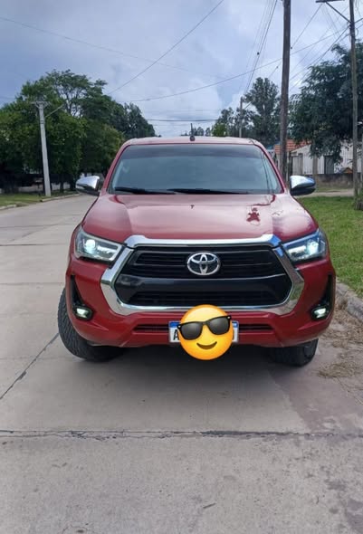 Toyota hilux srv 4x2