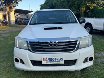 Toyota hilux DX PACK 2.5 4x2 2015
