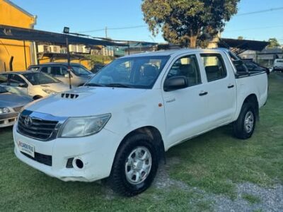 Toyota hilux DX PACK 2.5 4x2 2015