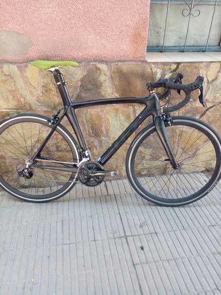 Vendo FUJI de carbono talle 54