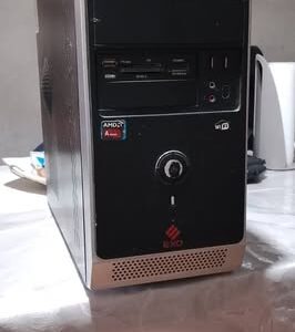 Vendo Pc (para repuesto. La misma enciende y a los minutos se apaga)