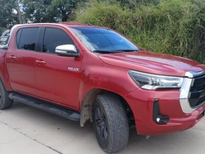 Toyota hilux srv 4x2