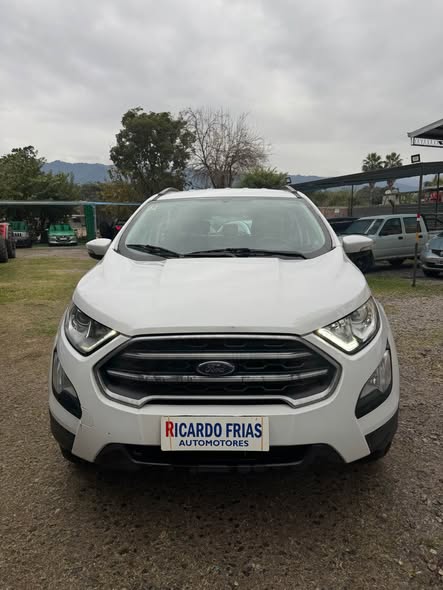 Vendo ford ecosport SE 2018