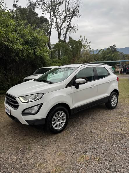 Vendo ford ecosport SE 2018