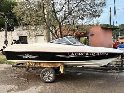 LANCHA TANGO 470