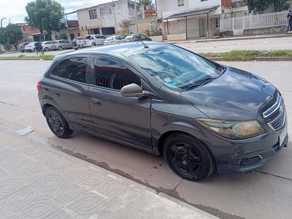 CHEVROLET ONIX JOY 2018