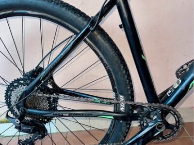Venzo Raptor Monoplato shimano Deore 1x11